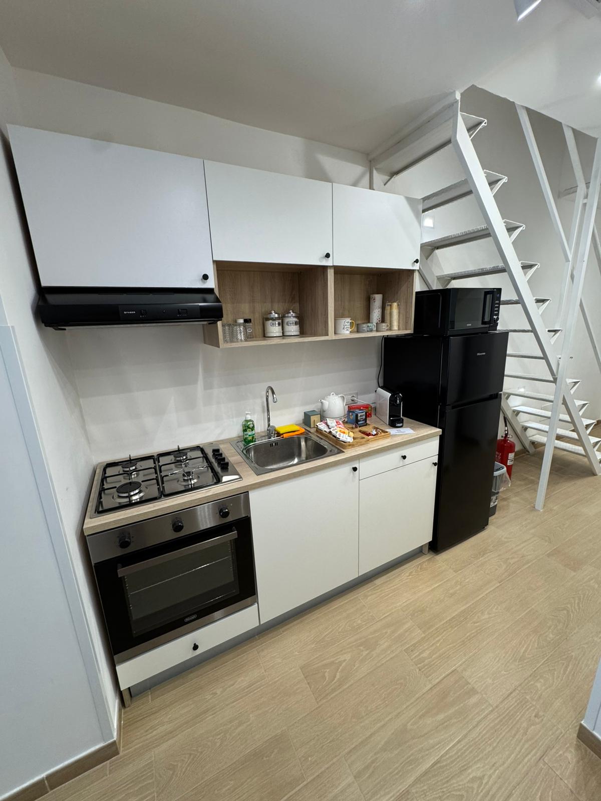 Cucina attrezzata dell'appartamento